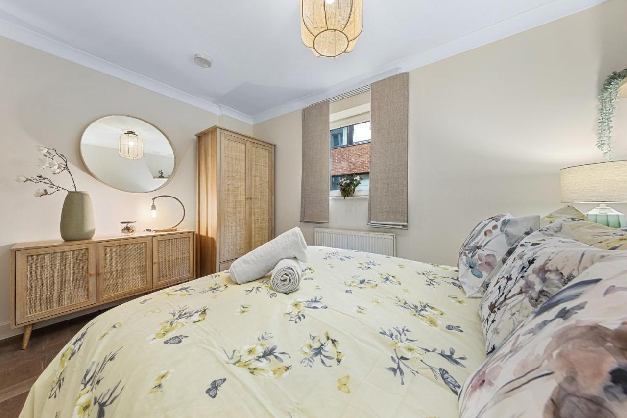 Tranquil 2 Bedroom Apartment Close To St. Paul'S Cathedral Londra Exterior foto
